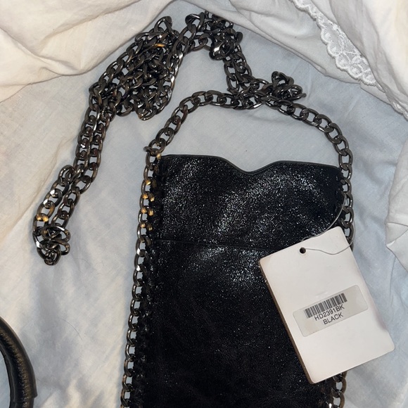 Chain strapped purse with key Holder lot - Picture 5 of 10